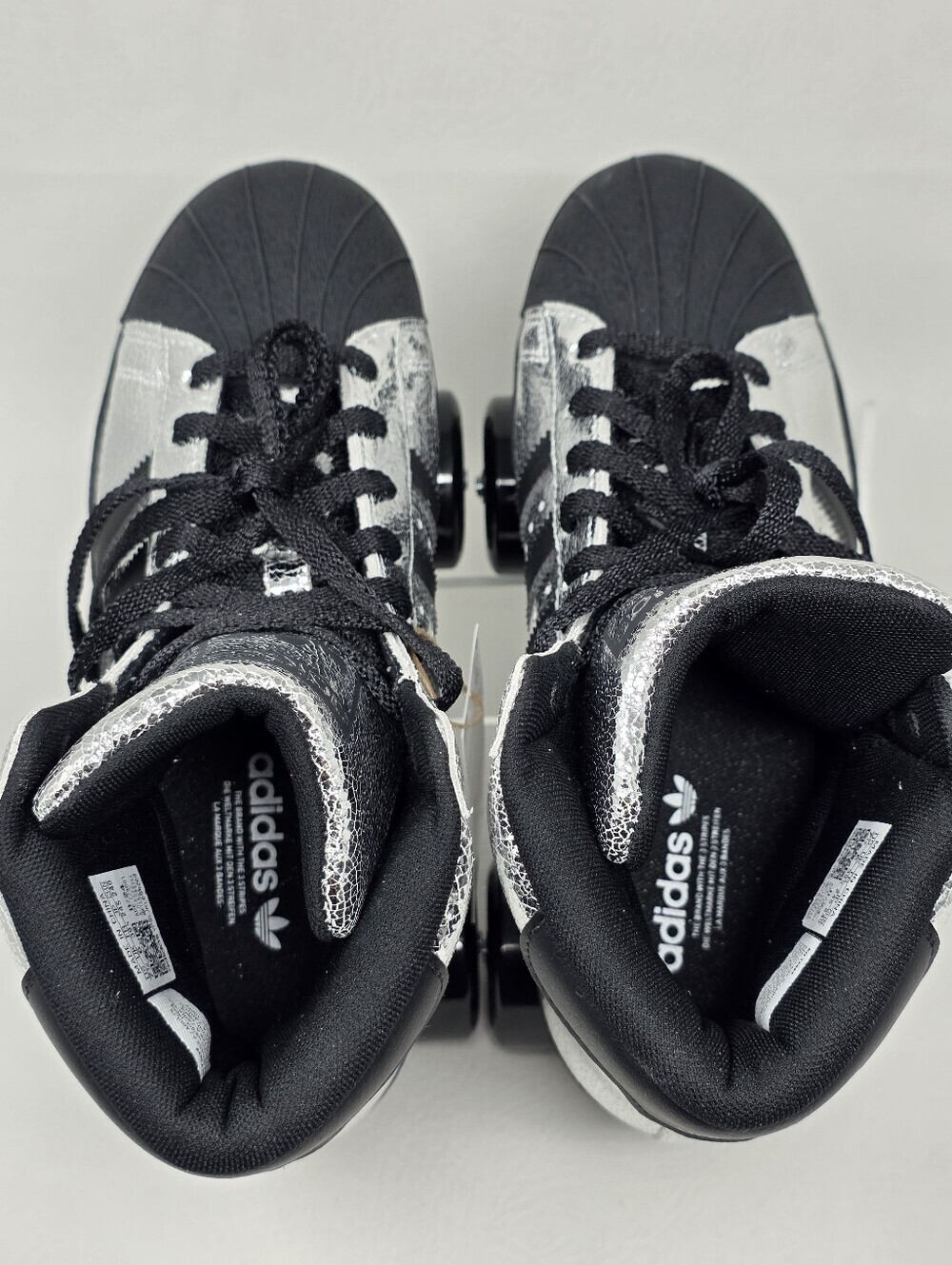 Adidas Superstar 82 Roller Skate Silver Metallic Black JH5522 Women Size 7.5 New - Picture 8 of 11